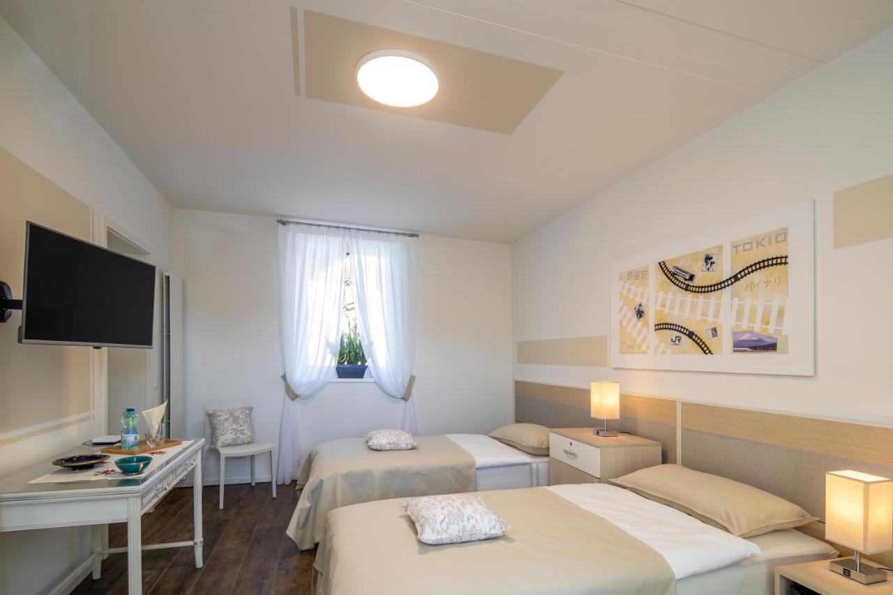 Albergo Ristorante Stazione Balerna エクステリア 写真
